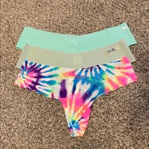 PINK VS No-Show Scalloped Thong